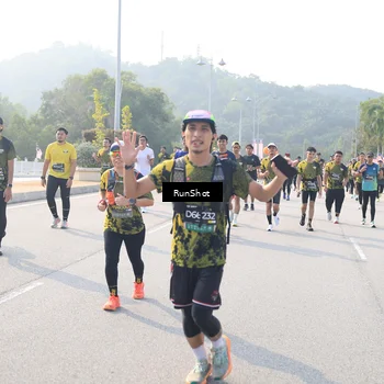 Runner Photo 6910229