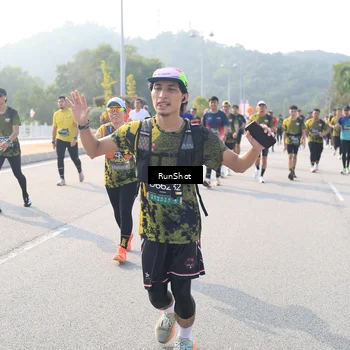 Runner Photo 6910243
