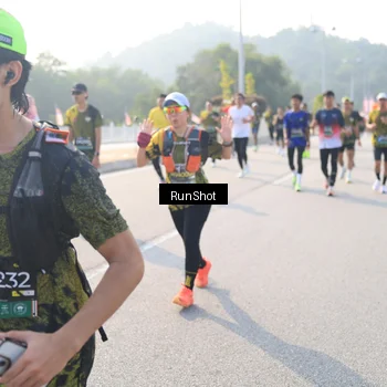 Runner Photo 6910253