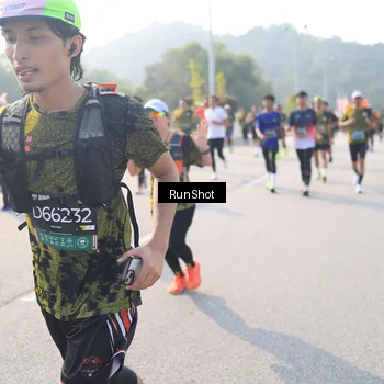 Runner Photo 6910255