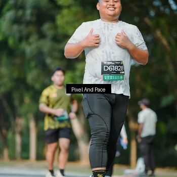 Runner Photo 6910259