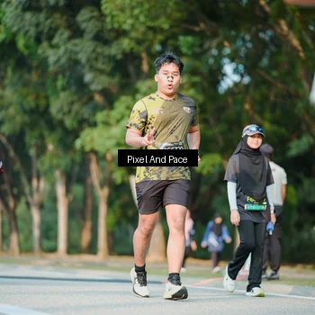Runner Photo 6910270