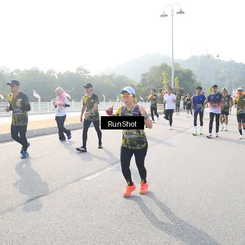 Runner Photo 6910271