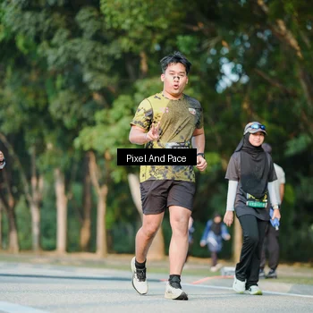 Runner Photo 6910272