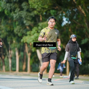 Runner Photo 6910273