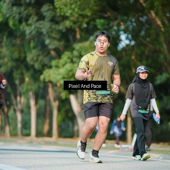 Runner Photo 6910275