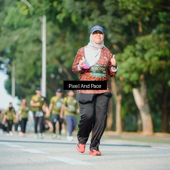Runner Photo 6910291