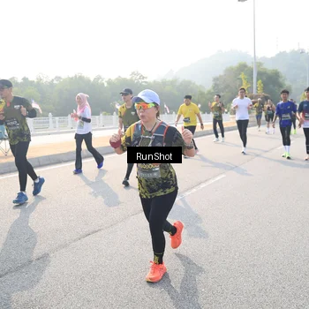 Runner Photo 6910292