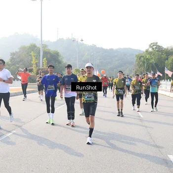 Runner Photo 6910325