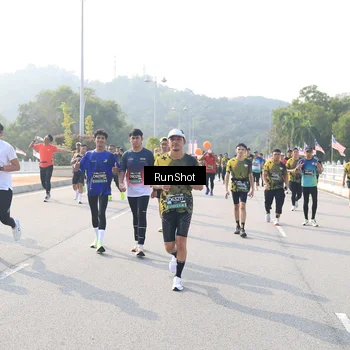 Runner Photo 6910329