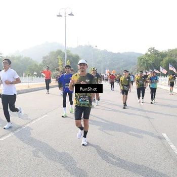 Runner Photo 6910342