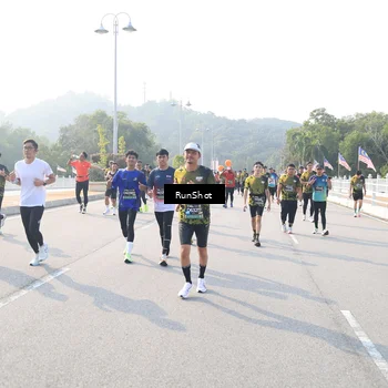 Runner Photo 6910344