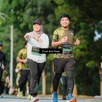 Runner Photo 6910350