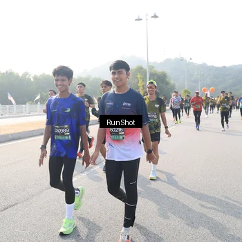 Runner Photo 6910448