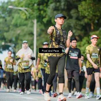 Runner Photo 6910459
