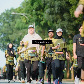 Runner Photo 6910469