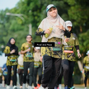 Runner Photo 6910482