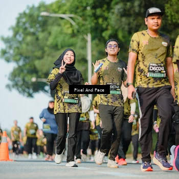 Runner Photo 6910493