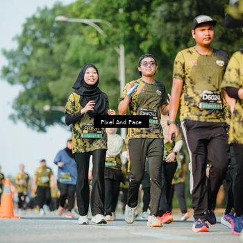 Runner Photo 6910494
