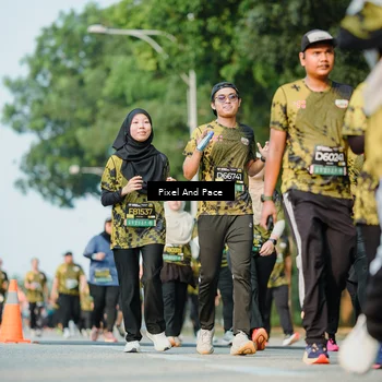 Runner Photo 6910503