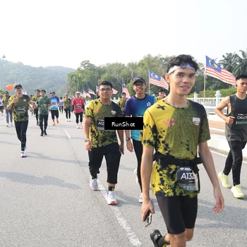 Runner Photo 6910522