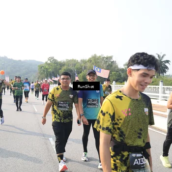 Runner Photo 6910537