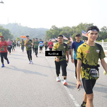 Runner Photo 6910539
