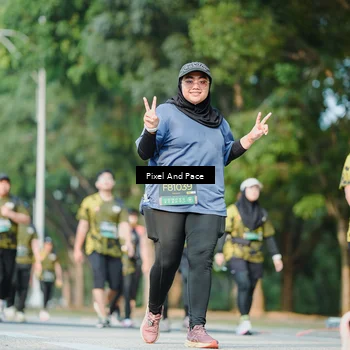 Runner Photo 6910540