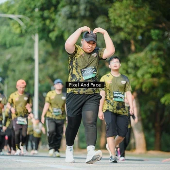 Runner Photo 6910572