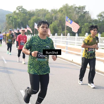 Runner Photo 6910583