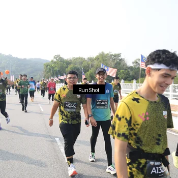 Runner Photo 6910586