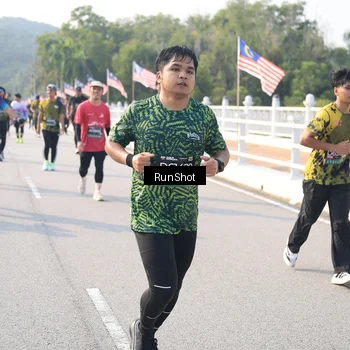 Runner Photo 6910598