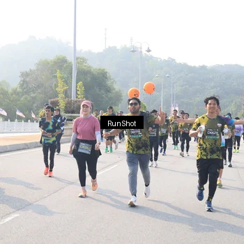 Runner Photo 6910603