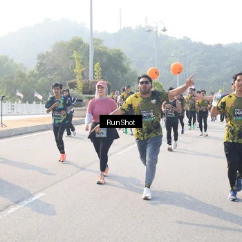Runner Photo 6910620