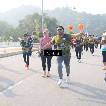 Runner Photo 6910627