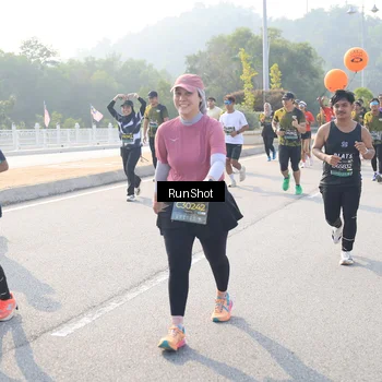 Runner Photo 6910684