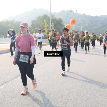 Runner Photo 6910699