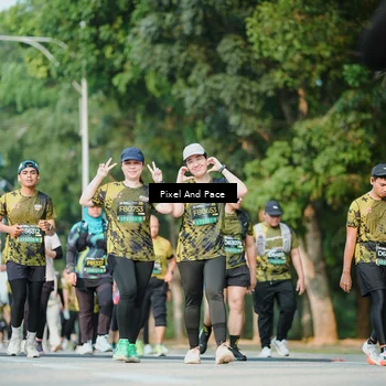 Runner Photo 6910702
