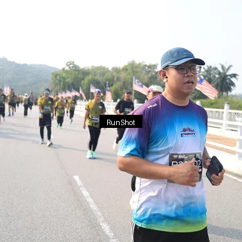 Runner Photo 6910736
