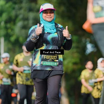 Runner Photo 6910773