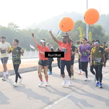 Runner Photo 6910776