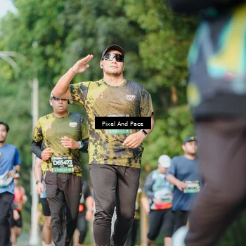 Runner Photo 6910785