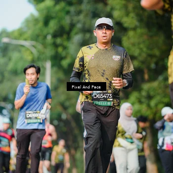 Runner Photo 6910792
