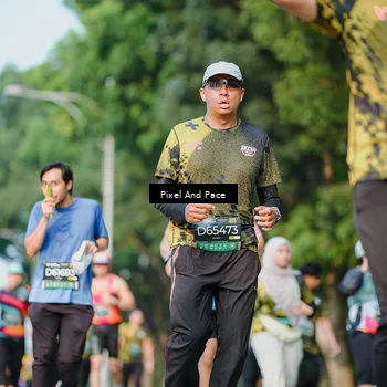 Runner Photo 6910797