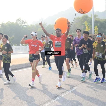 Runner Photo 6910799