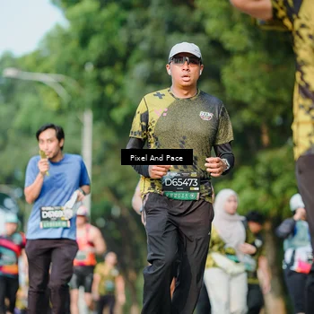 Runner Photo 6910806