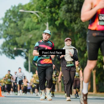 Runner Photo 6910840