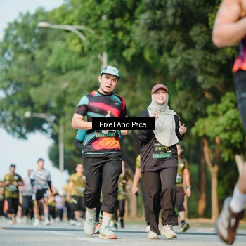 Runner Photo 6910847