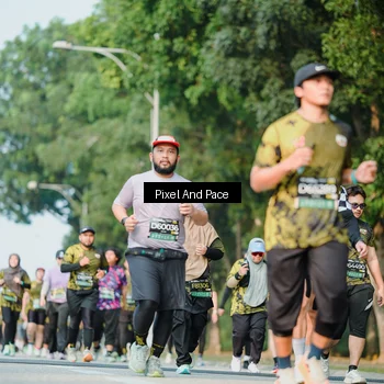 Runner Photo 6910897