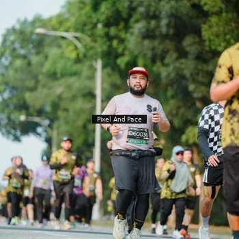 Runner Photo 6910908
